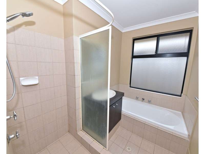 38 Alpina Promenade, Banksia Grove WA 6031