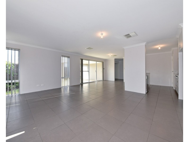 15 Uppingham Way, Butler WA 6036