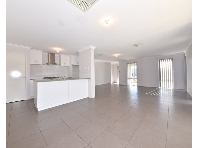 15 Uppingham Way, Butler WA 6036