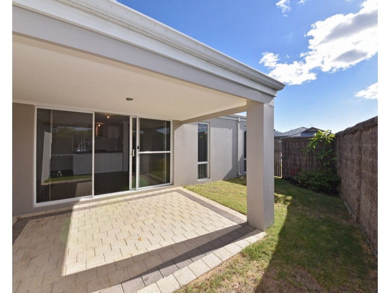 15 Uppingham Way, Butler WA 6036