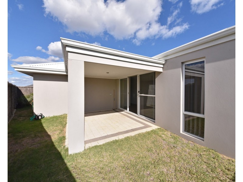 15 Uppingham Way, Butler WA 6036