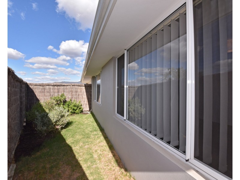 15 Uppingham Way, Butler WA 6036