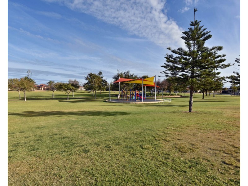 12 Arthurs Vale, Quinns Rocks WA 6030