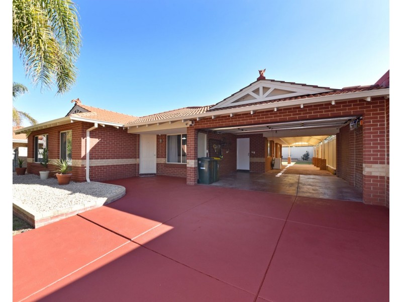 34 Savona Grove, Mindarie WA 6030