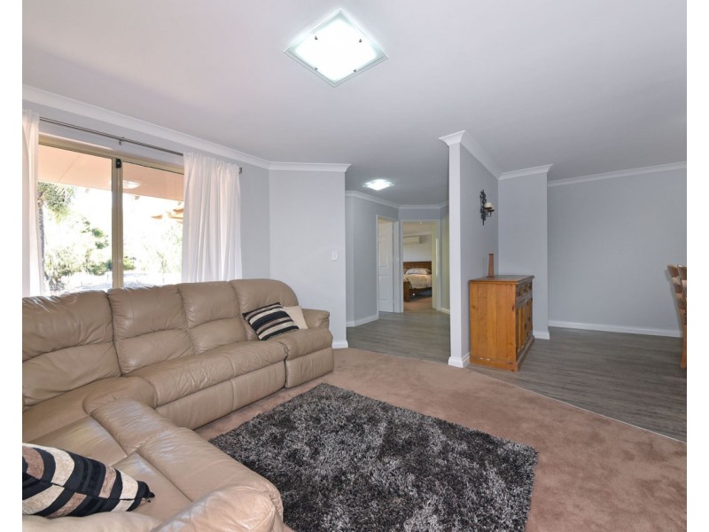 34 Savona Grove, Mindarie WA 6030