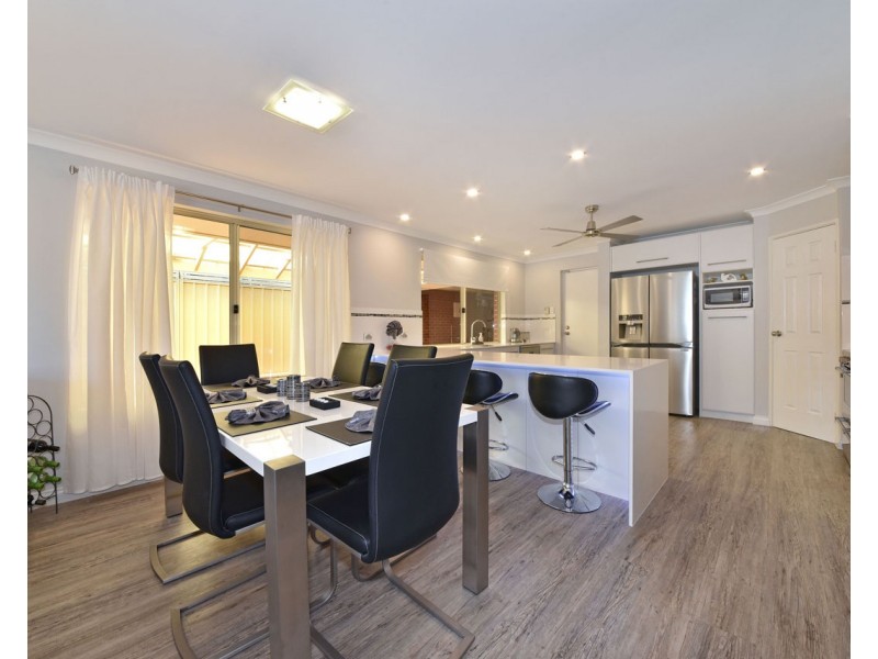 34 Savona Grove, Mindarie WA 6030