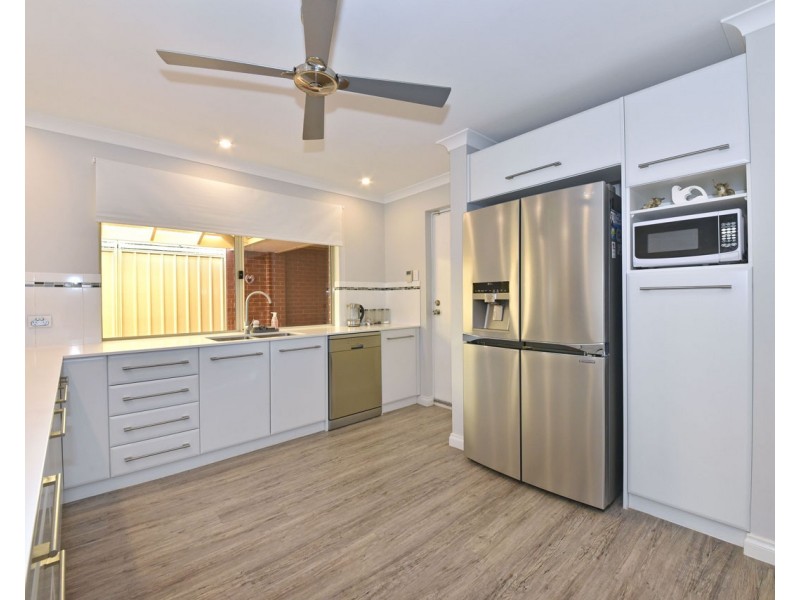 34 Savona Grove, Mindarie WA 6030