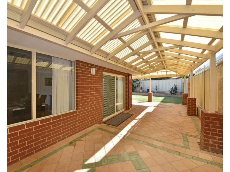 34 Savona Grove, Mindarie WA 6030