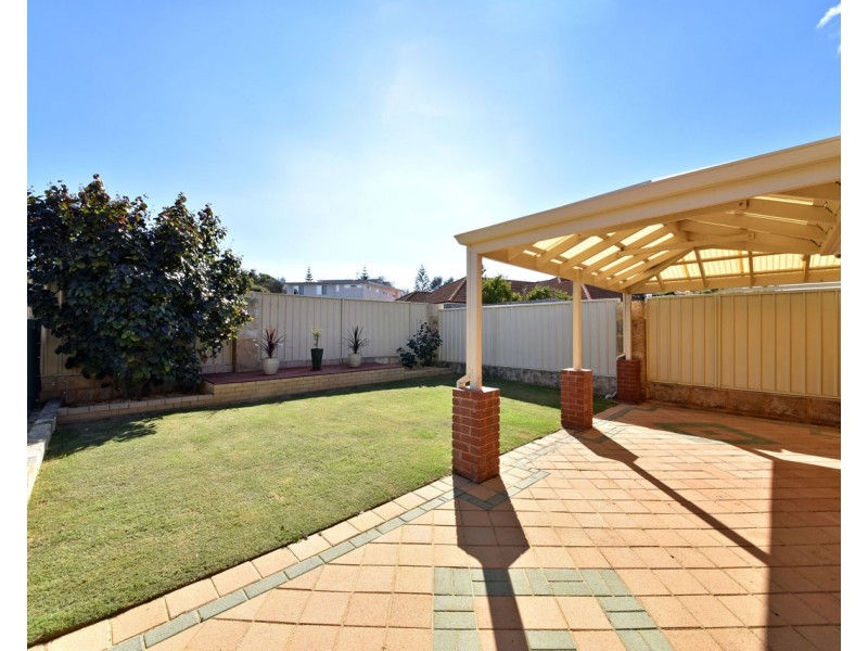 34 Savona Grove, Mindarie WA 6030