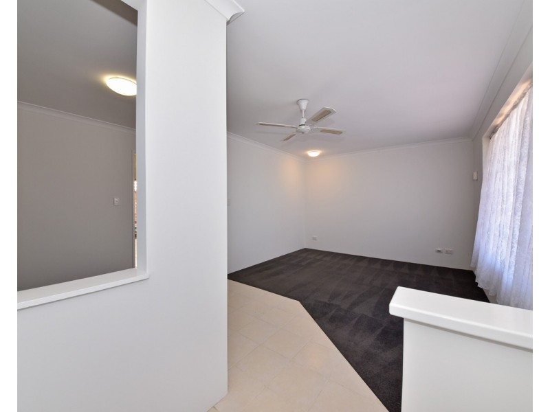 51 Stradbroke Gardens, Ridgewood WA 6030