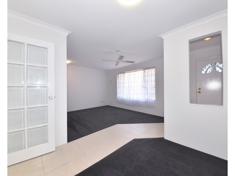 51 Stradbroke Gardens, Ridgewood WA 6030