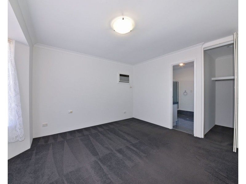 51 Stradbroke Gardens, Ridgewood WA 6030