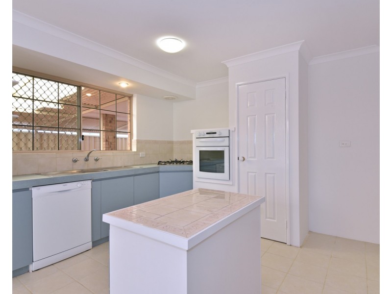 51 Stradbroke Gardens, Ridgewood WA 6030