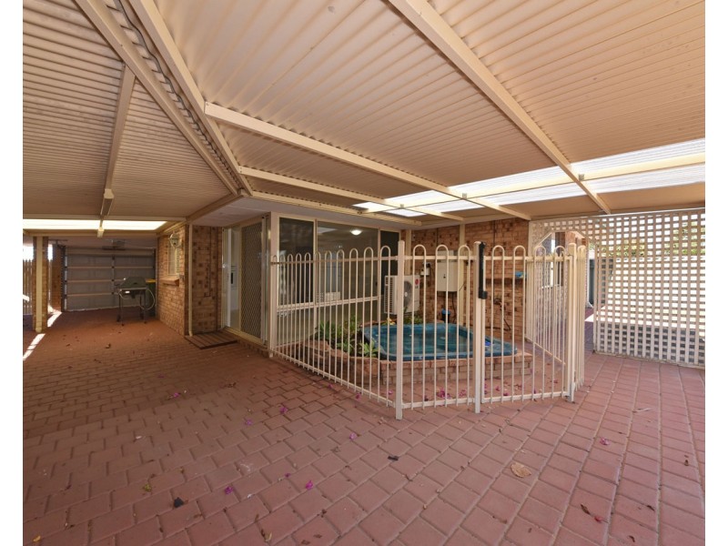 51 Stradbroke Gardens, Ridgewood WA 6030