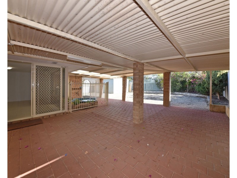 51 Stradbroke Gardens, Ridgewood WA 6030