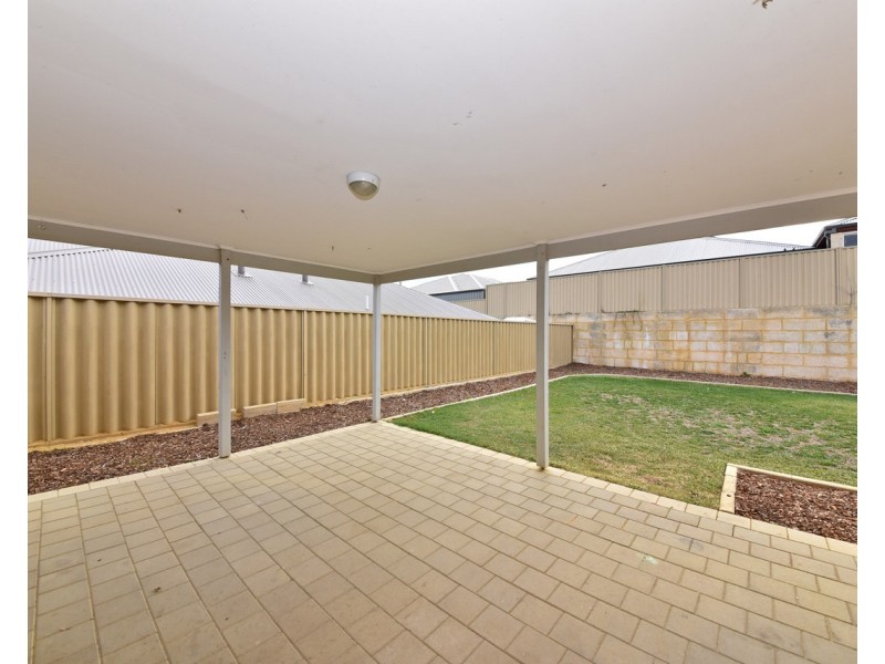 18 Oakbank Crescent, Butler WA 6036