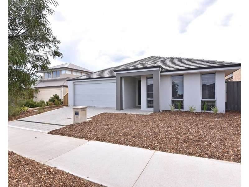 18 Oakbank Crescent, Butler WA 6036