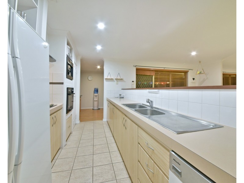 31 Shetland Rise, Kinross WA 6028