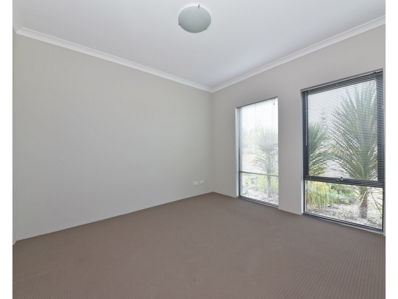 57 Fairbourne Approach, Butler WA 6036