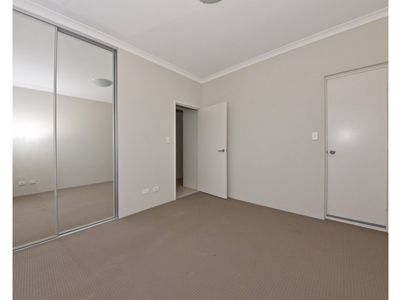 57 Fairbourne Approach, Butler WA 6036