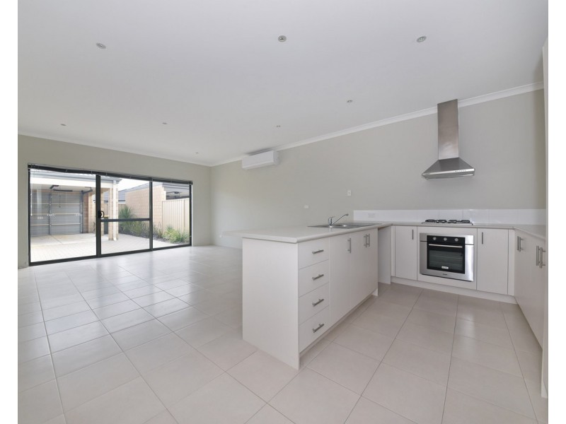 57 Fairbourne Approach, Butler WA 6036