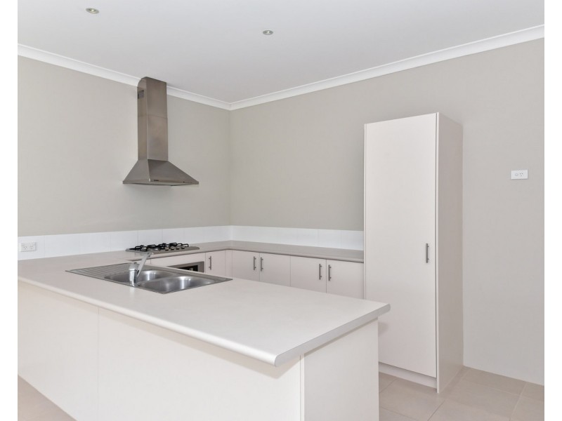 57 Fairbourne Approach, Butler WA 6036