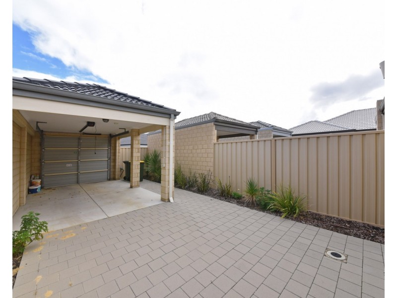 57 Fairbourne Approach, Butler WA 6036