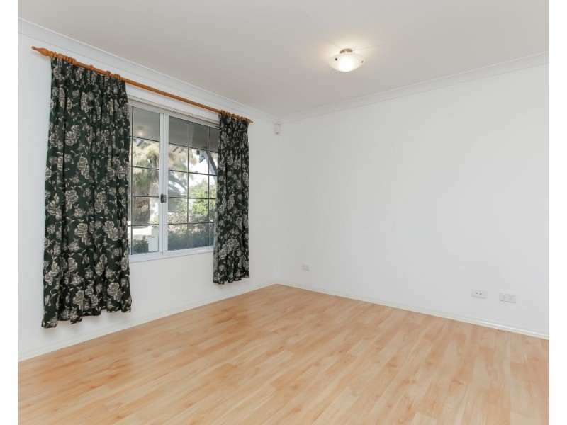 15 Canopy Court, Banksia Grove WA 6031