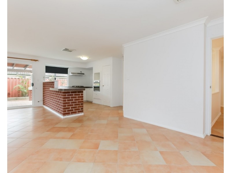 15 Canopy Court, Banksia Grove WA 6031