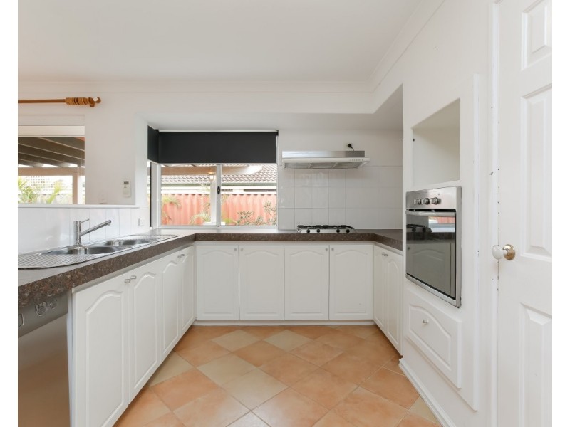 15 Canopy Court, Banksia Grove WA 6031