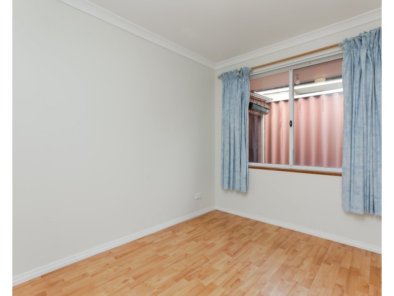 15 Canopy Court, Banksia Grove WA 6031