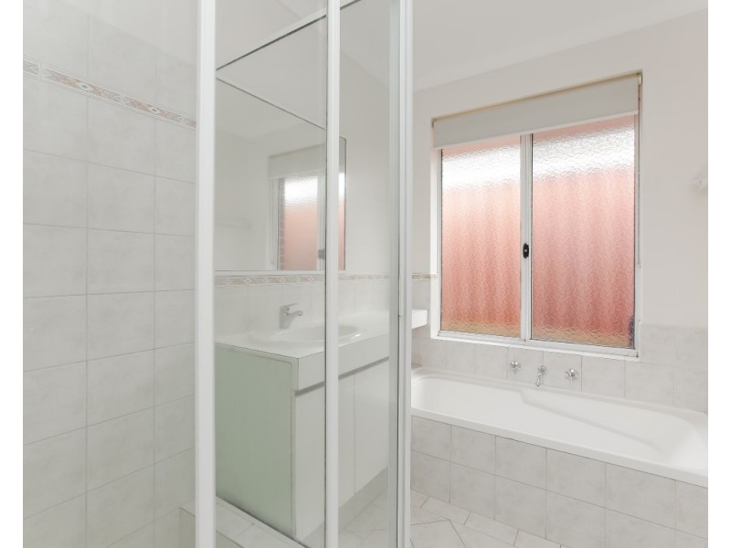 15 Canopy Court, Banksia Grove WA 6031