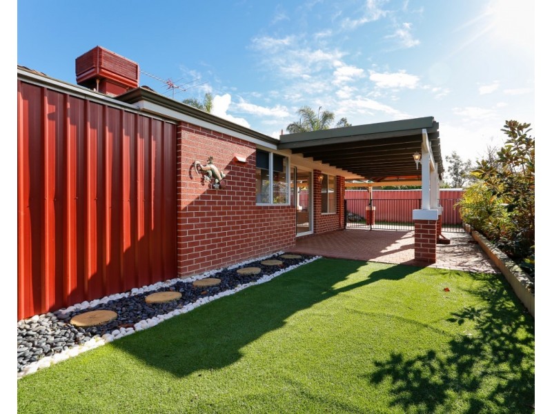 15 Canopy Court, Banksia Grove WA 6031