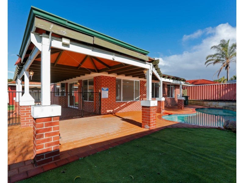 15 Canopy Court, Banksia Grove WA 6031
