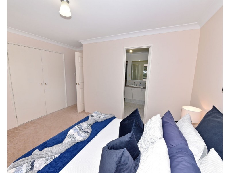 6 Barletta Place, Mindarie WA 6030