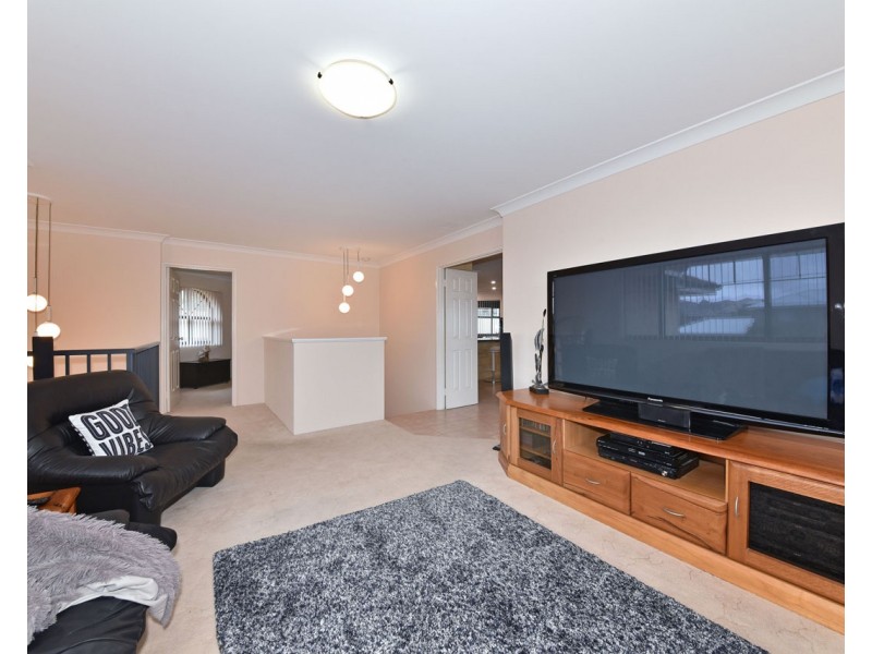 6 Barletta Place, Mindarie WA 6030