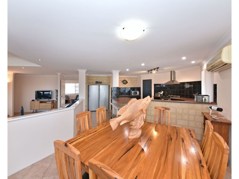 6 Barletta Place, Mindarie WA 6030