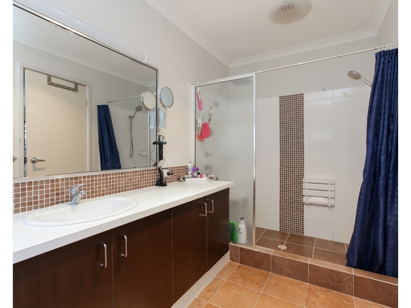 8 Skerries Way, Ridgewood WA 6030