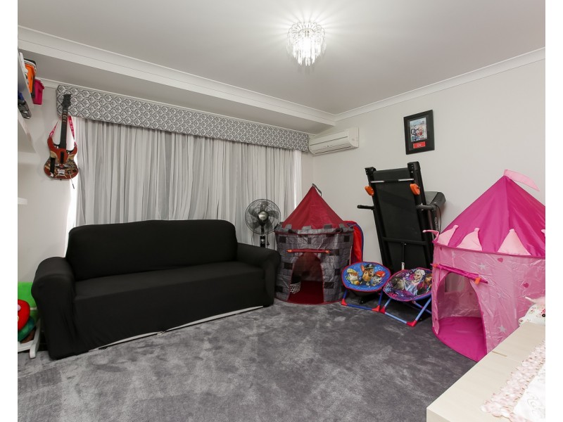 8 Skerries Way, Ridgewood WA 6030