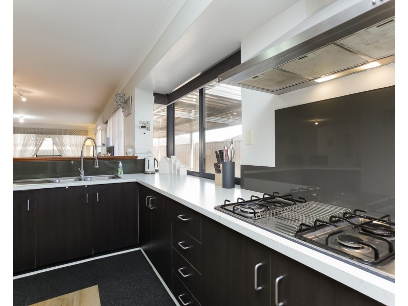 8 Skerries Way, Ridgewood WA 6030