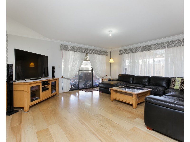 8 Skerries Way, Ridgewood WA 6030