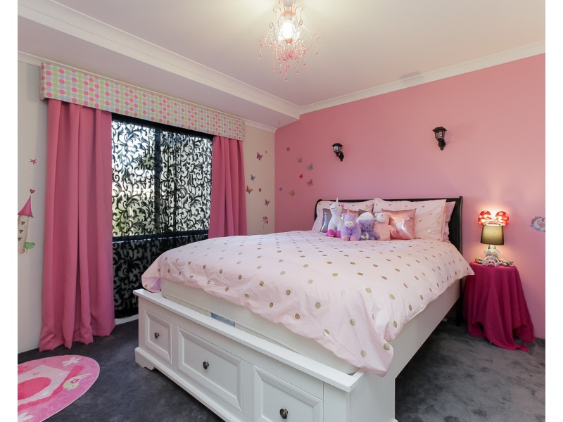 8 Skerries Way, Ridgewood WA 6030