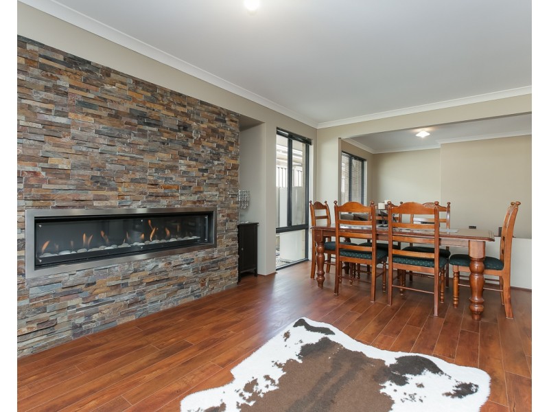 16 Somerton Drive, Alkimos WA 6038