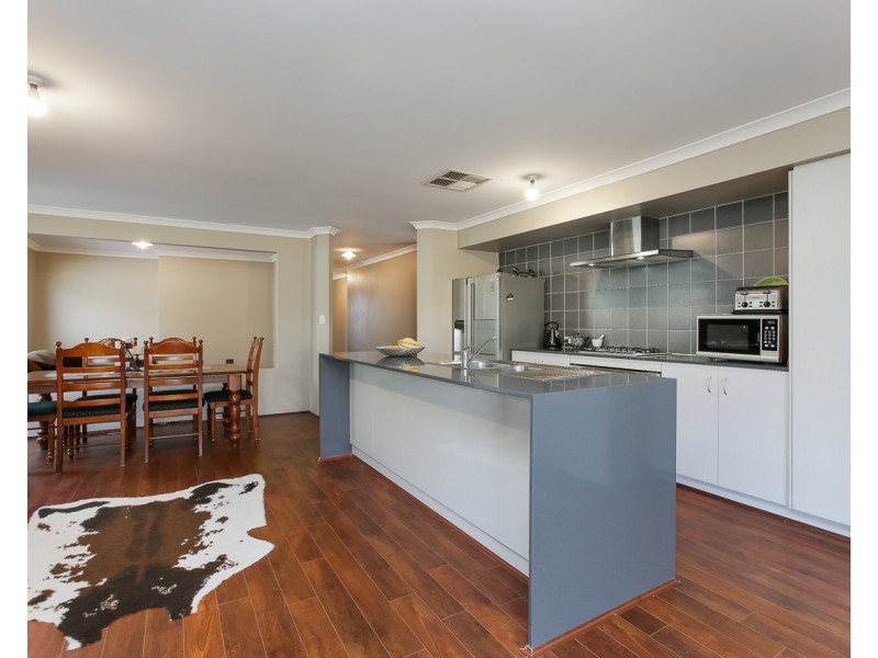 16 Somerton Drive, Alkimos WA 6038