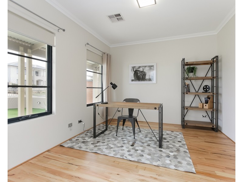 4 Moonraker Road, Jindalee WA 6036