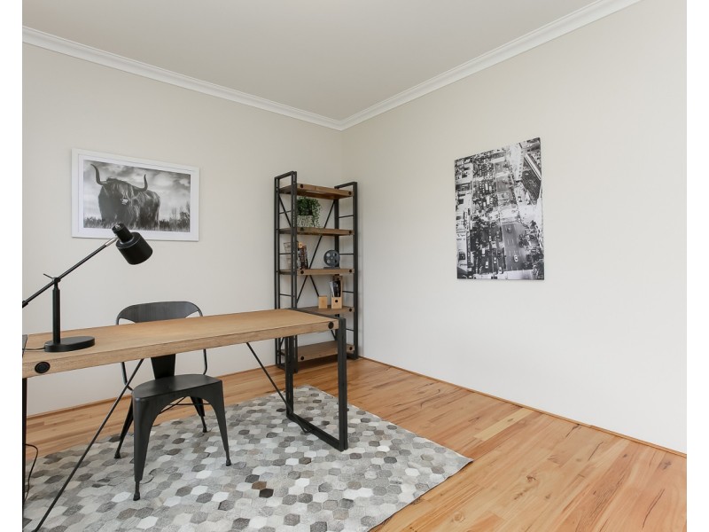 4 Moonraker Road, Jindalee WA 6036