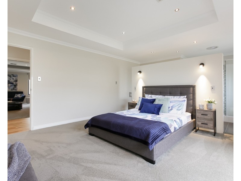 4 Moonraker Road, Jindalee WA 6036