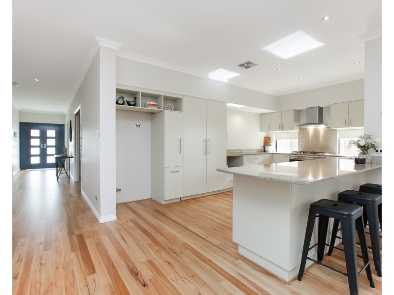 4 Moonraker Road, Jindalee WA 6036