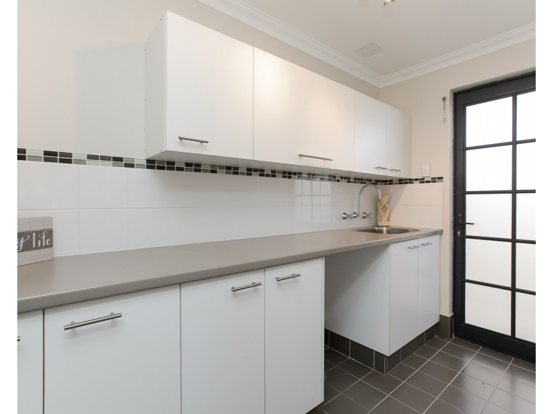 4 Moonraker Road, Jindalee WA 6036