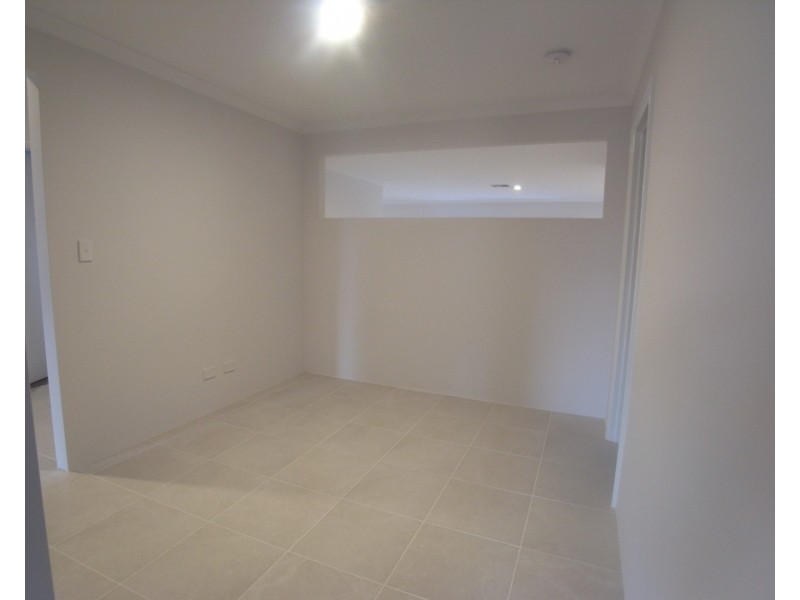 4 Labuan Way, Clarkson WA 6030